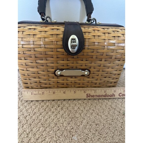 Vintage Basket Handbag Purse MCM Leather Handle Quality Clasp Engraving Plate - Picture 4 of 10